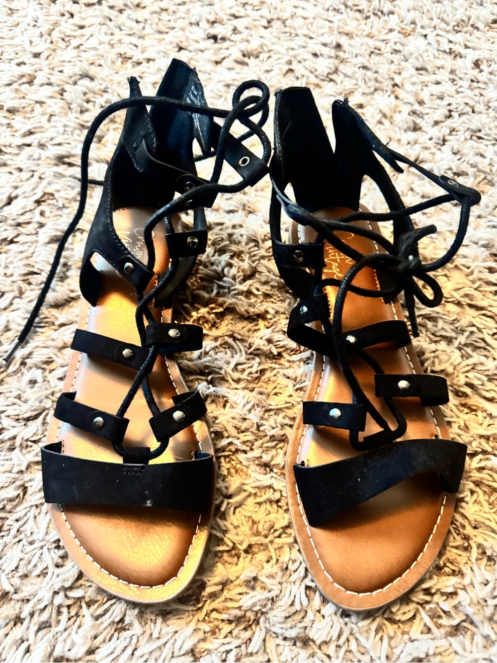 Crown vintage Women's Black Lace-Up Strappy Sandals